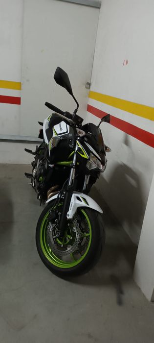 Kawazaki Z 650 Vendo sem documentos