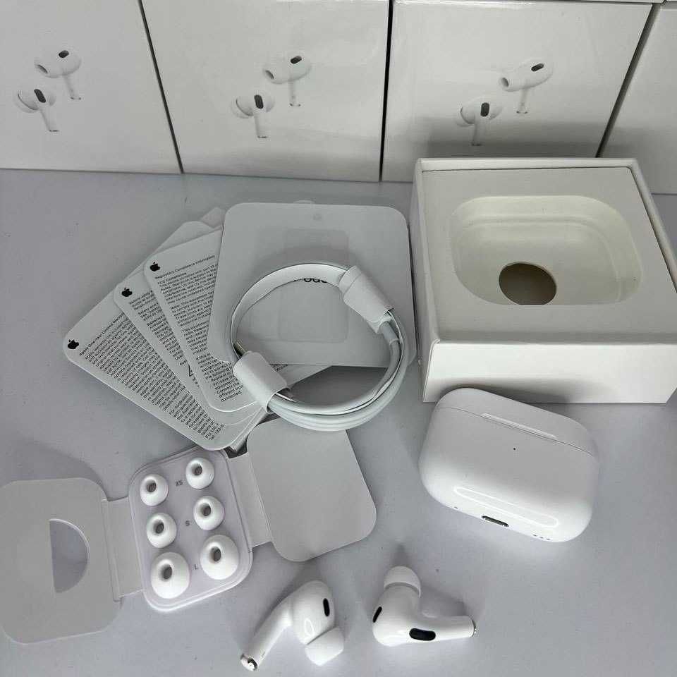 Навушники Apple AirPods Pro 2. ТОП