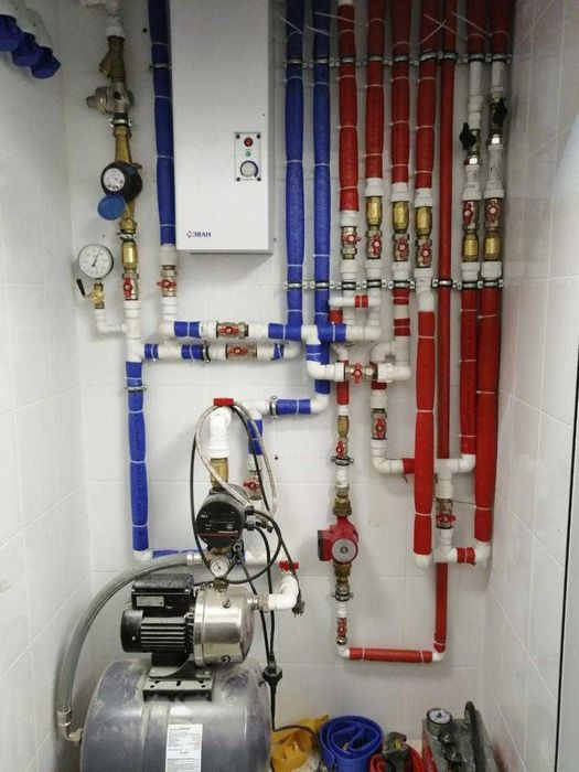 Сантехнік терміново, ремонт унітаза змішувача прочистка каналізації.