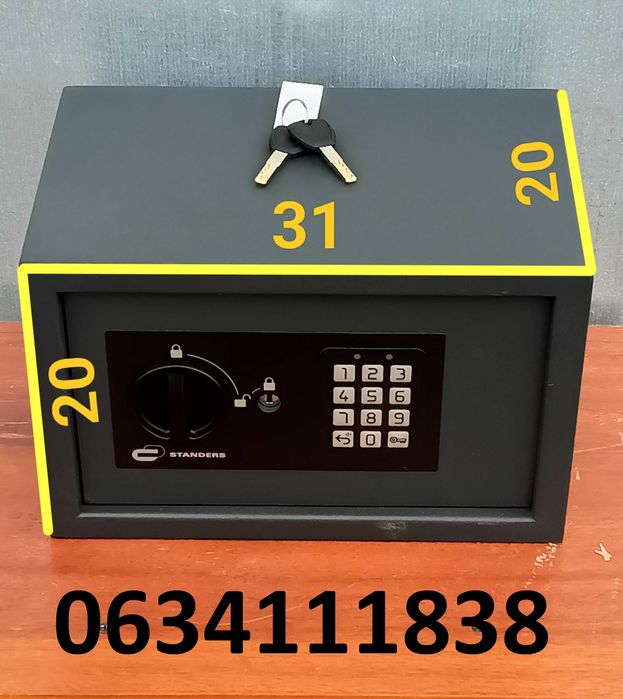Сейфы  металлические денежные с паролем ( новые, в коробках).