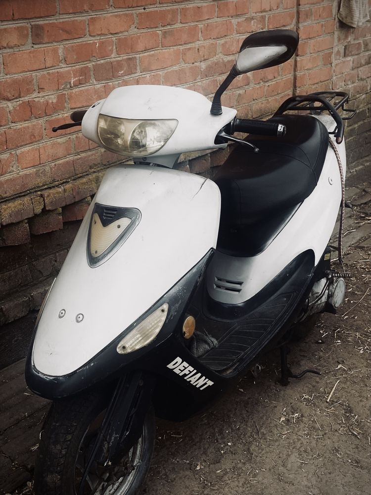 Продам скутер DEFIANT