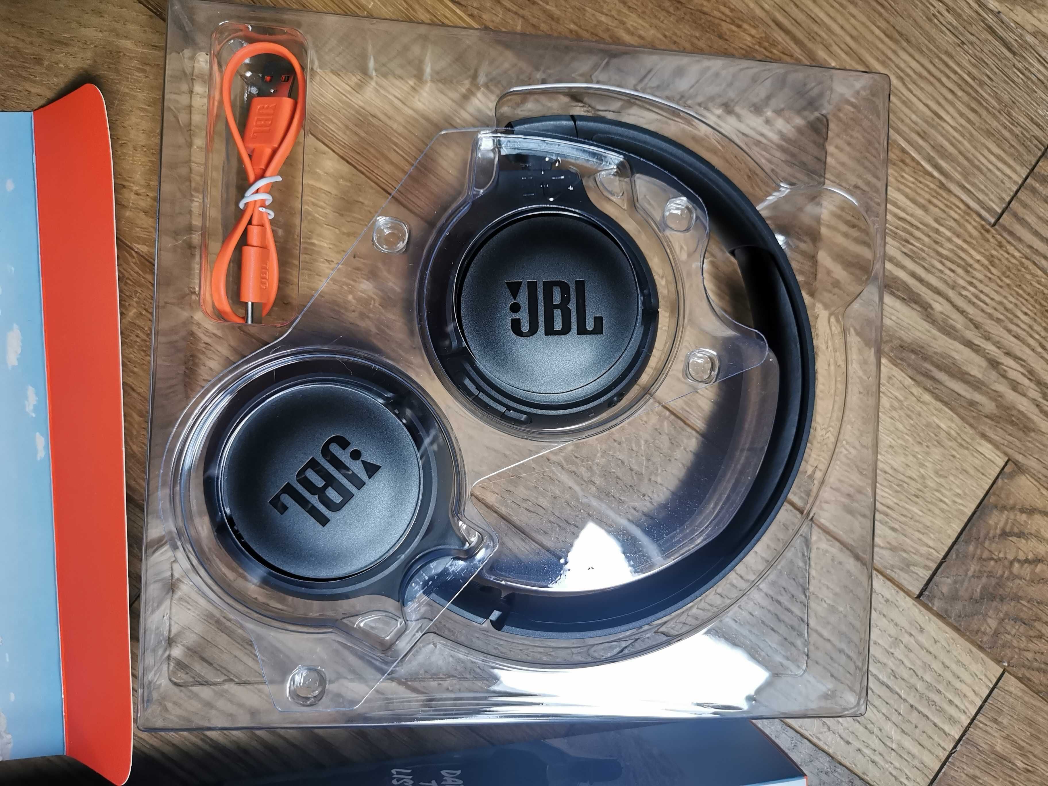 Słuchawki JBL 570 BT - Nowe