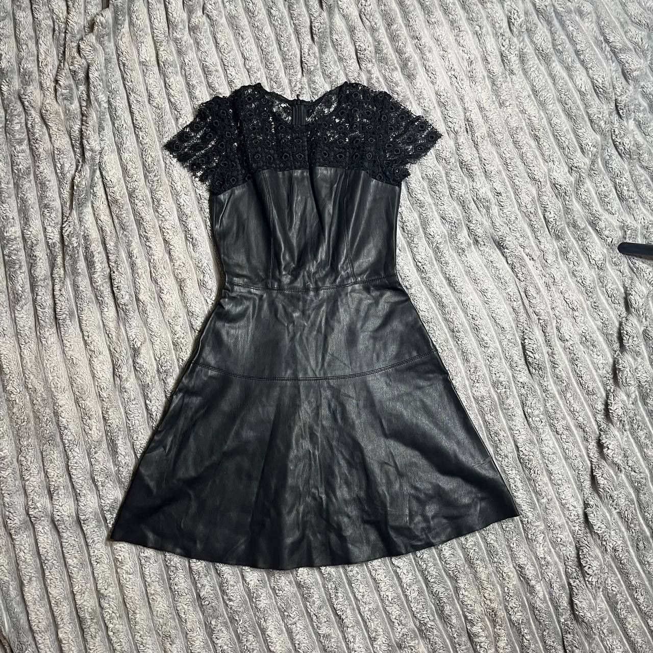 Женское платье чёрное из эко кожи