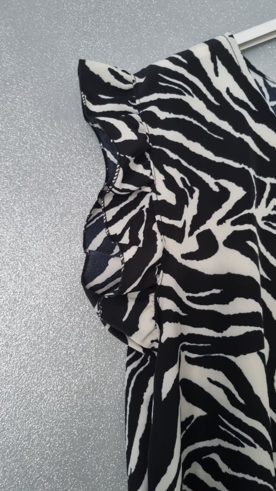 Piękna bluzka zebra oversize Nowa r.42/44/46