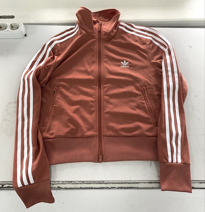 Кожанная куртка авирех стеганка avirex поставка вещей флис адидас реп