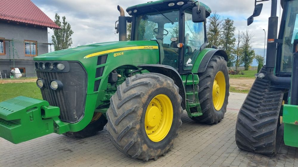 John Deere 8320 R