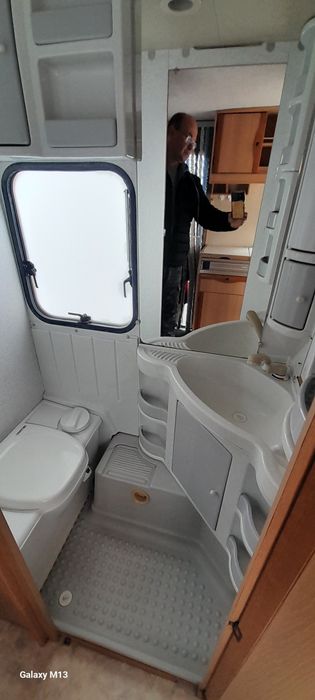 Przyczepa kempingowa Adria 450 DMC 1100 kg czteroosobowa