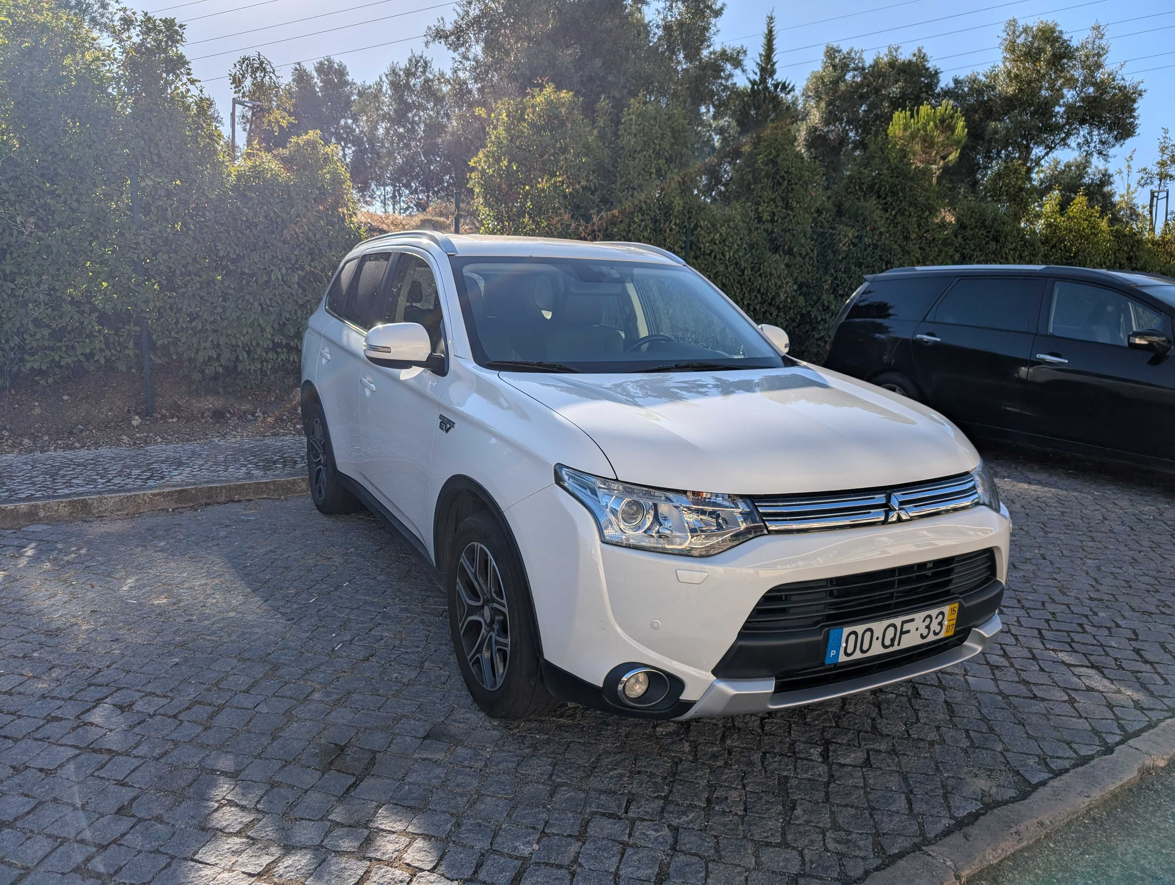 Mitsubishi Outlander Phev Special Edition Luxury - 4WD