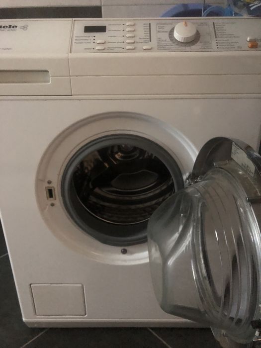 Пральна машинка Mille