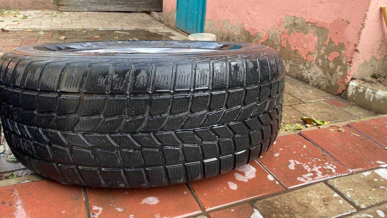 Продам шини на Dunlop SP Winter Sport 265/60R18 ЗИМА