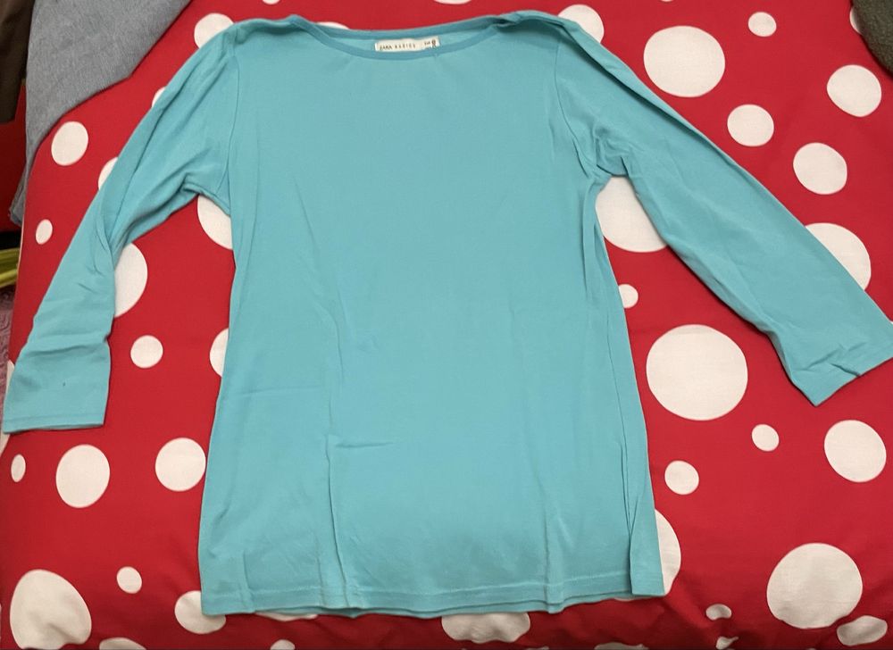 Camisola basica azul claro