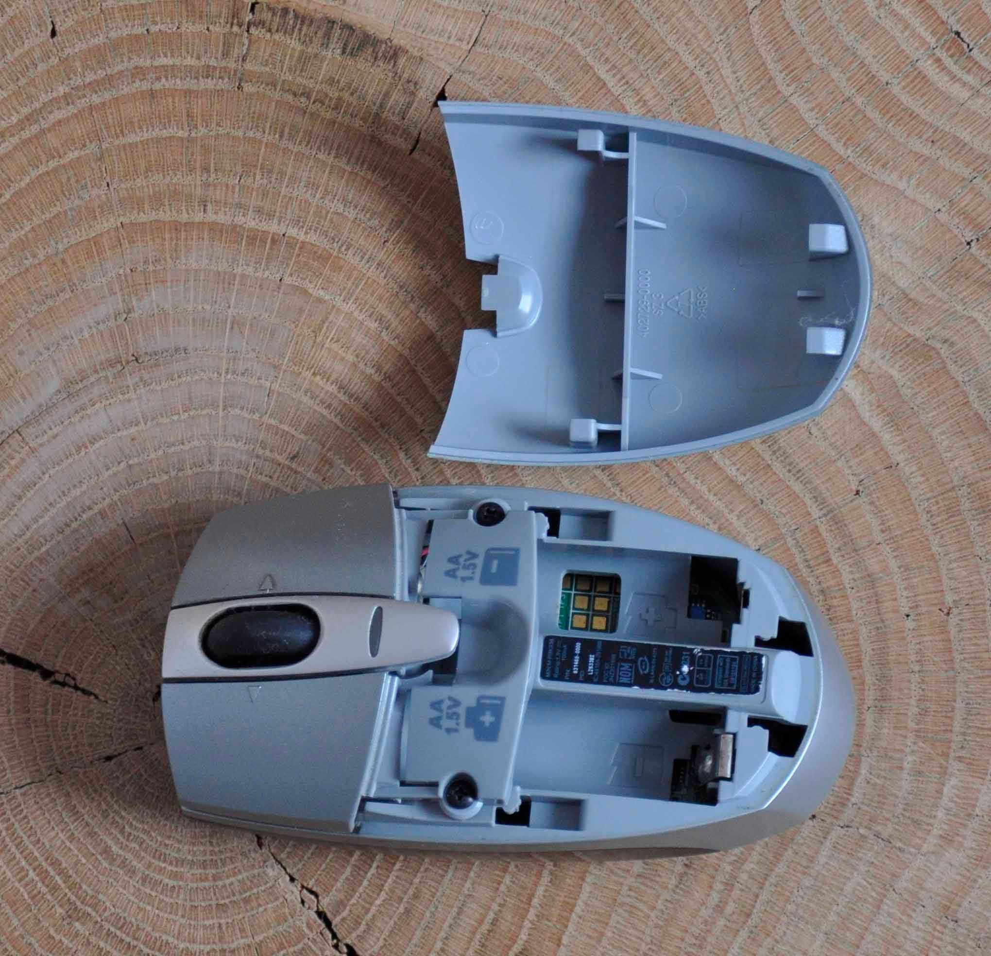Bezprzewodowa mysz komputerowa Logitech M-RBK93B