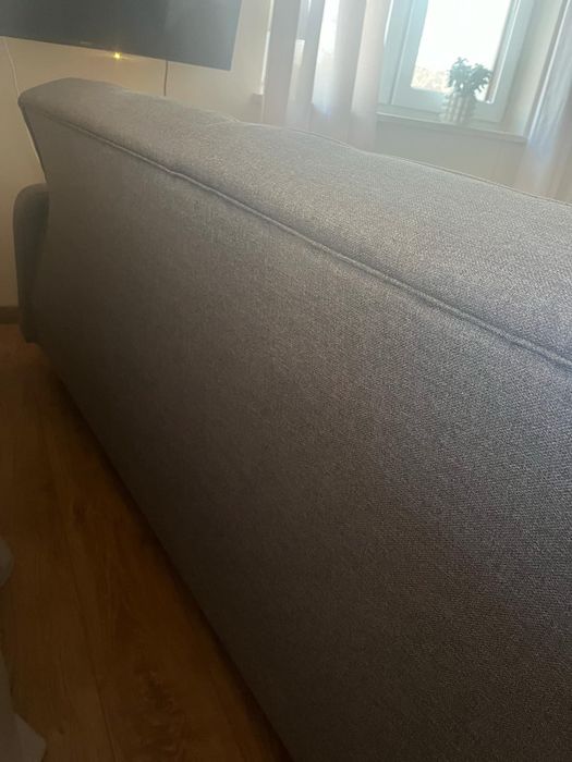 Łóżko do salonu i do spania