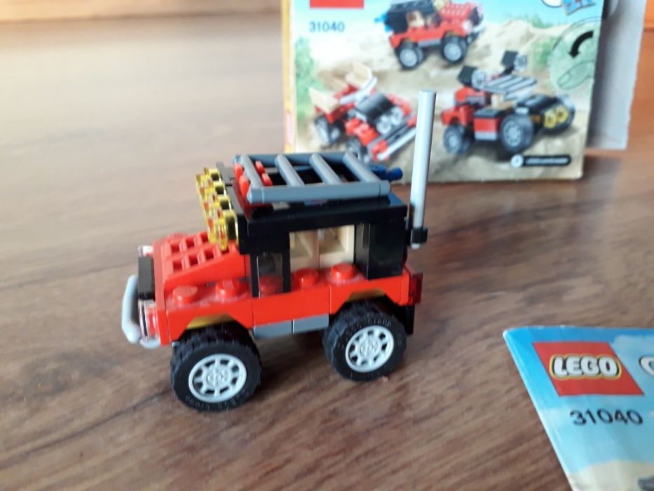 LEGO Creator 3w1 Pustynne wyścigówki