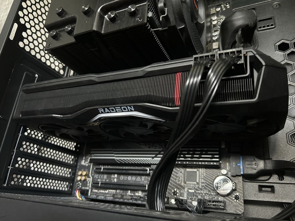Referent AMD RX 7900XTX PowerColor