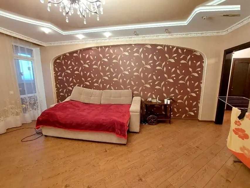 2-к 81м 10пов Кольцова бул. 14ж ЖК "Парковий"