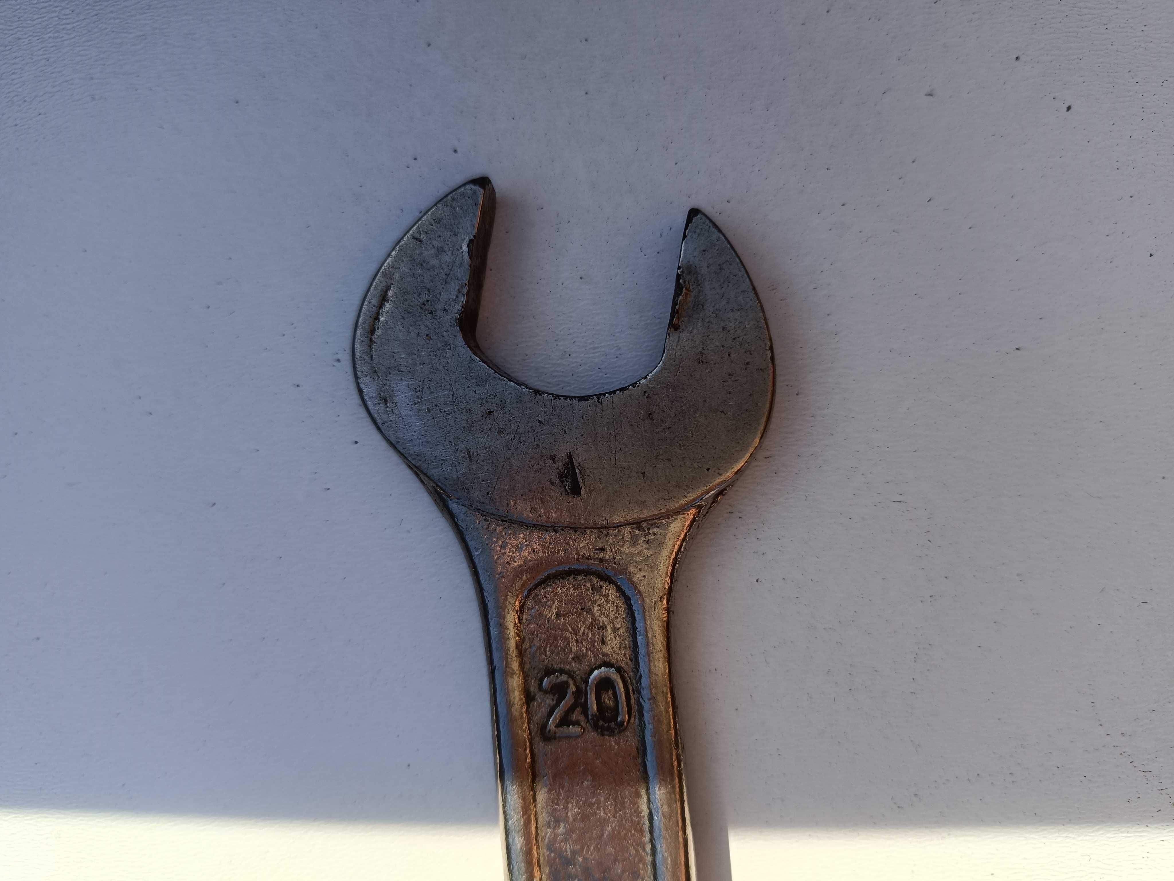 Stary klucz płaski DERBY RWPd Made in Poland 20 x 22 mm