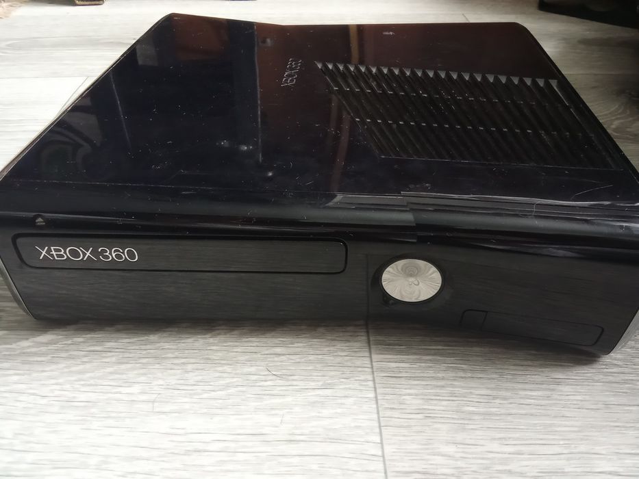 Консоль xbox 360