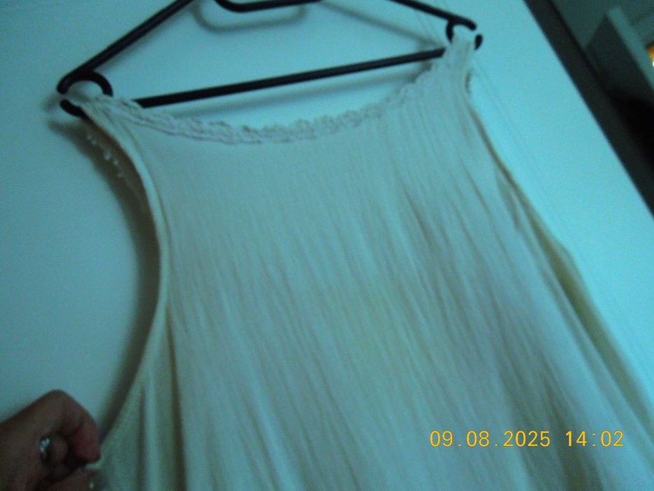 Biała Koszula Nocna z wyszywanym haftem na ramiączkach rozm. 42/44