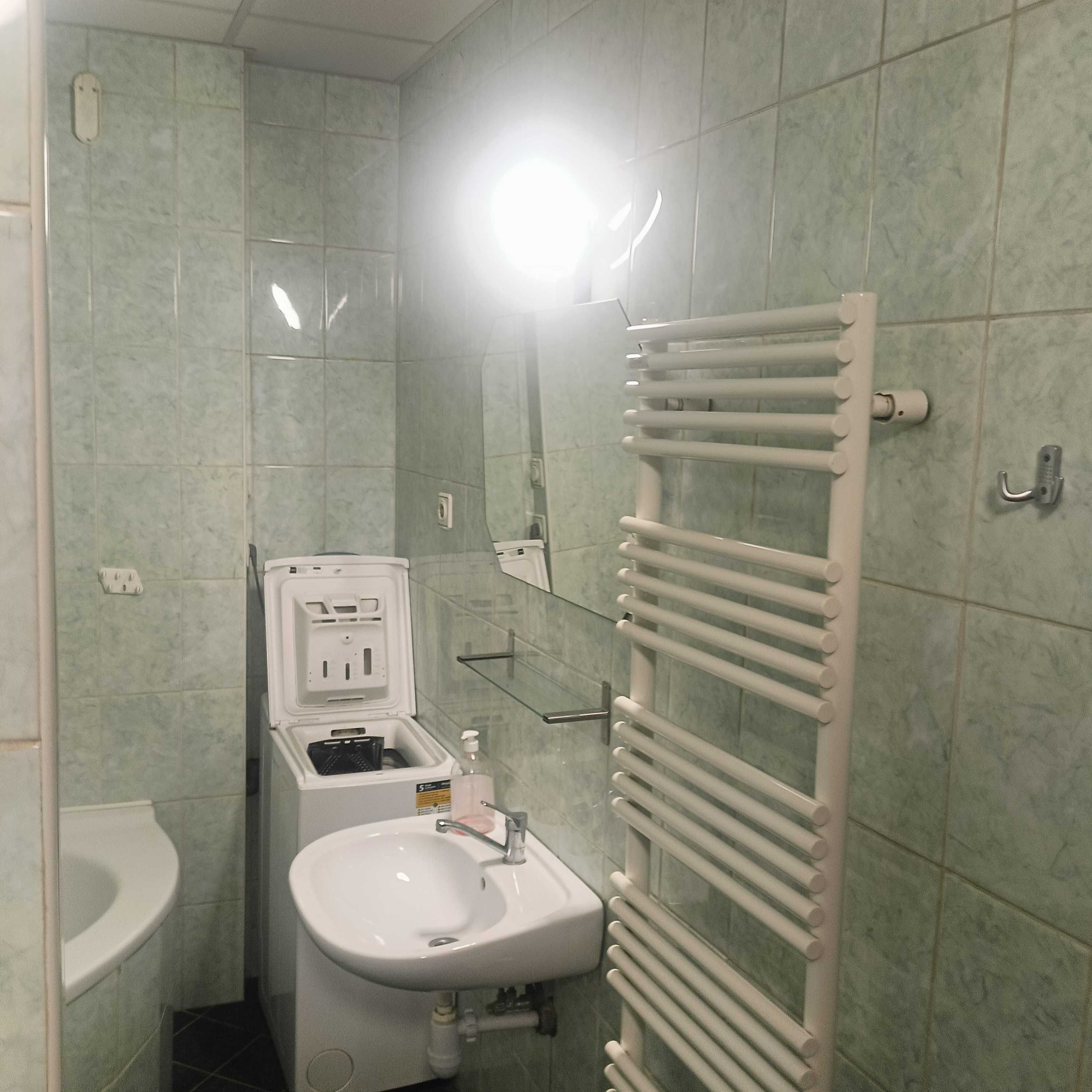 Duży pok dla 1/2-os. o pow. 22m2 w mieszk. 2 pok. o pow. 70 m2. Włochy