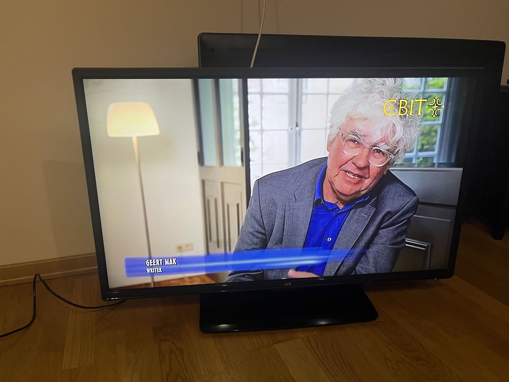 Full Hd LCD телевізор 40" JVC LT-40E71(А) з Т2