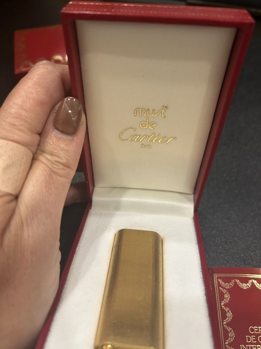 Isqueiro Cartier dourado