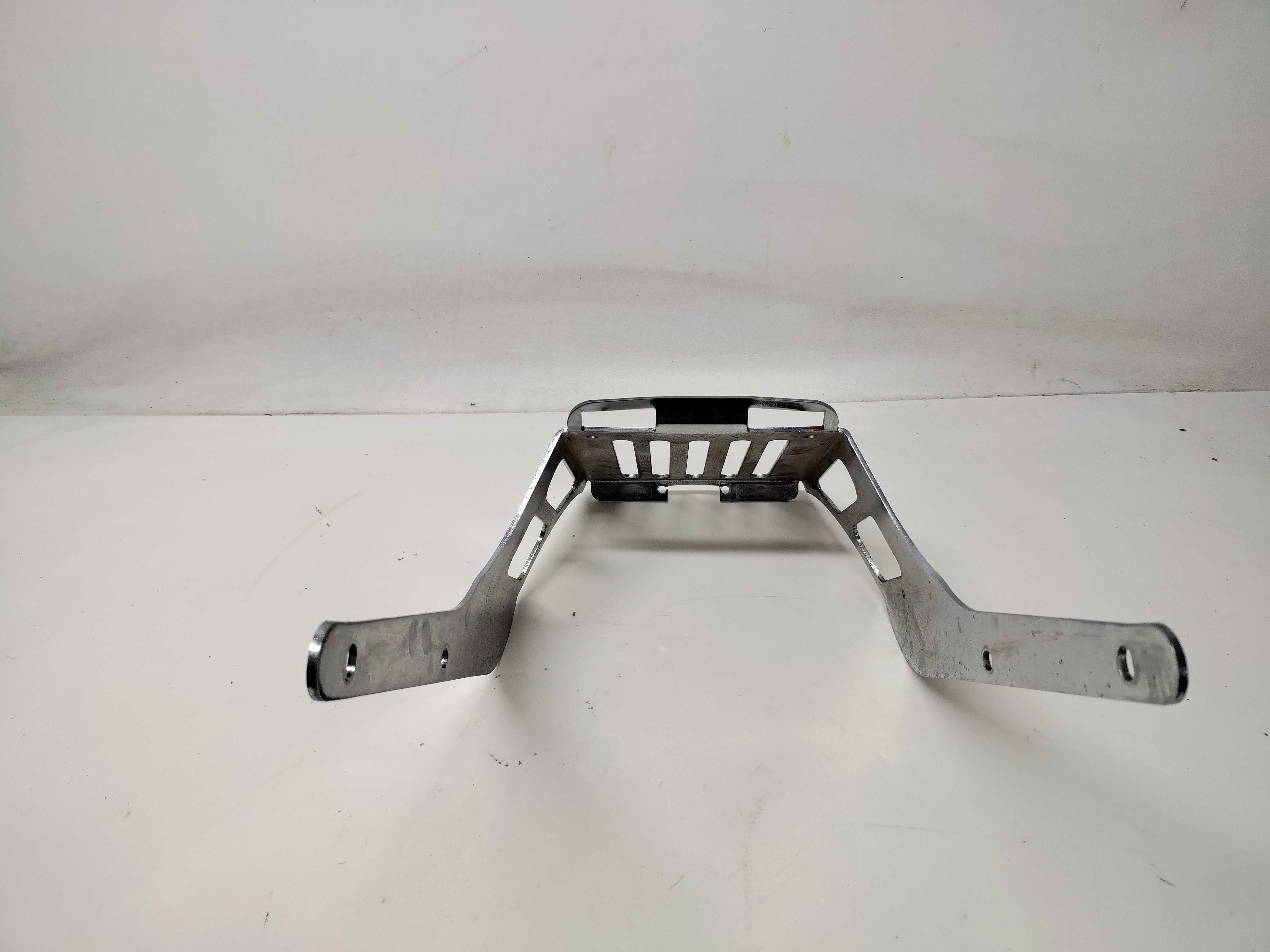 Stelaż Kufra Centralnego Chrom Chopper Harley Davidson Yamaha Suzuki