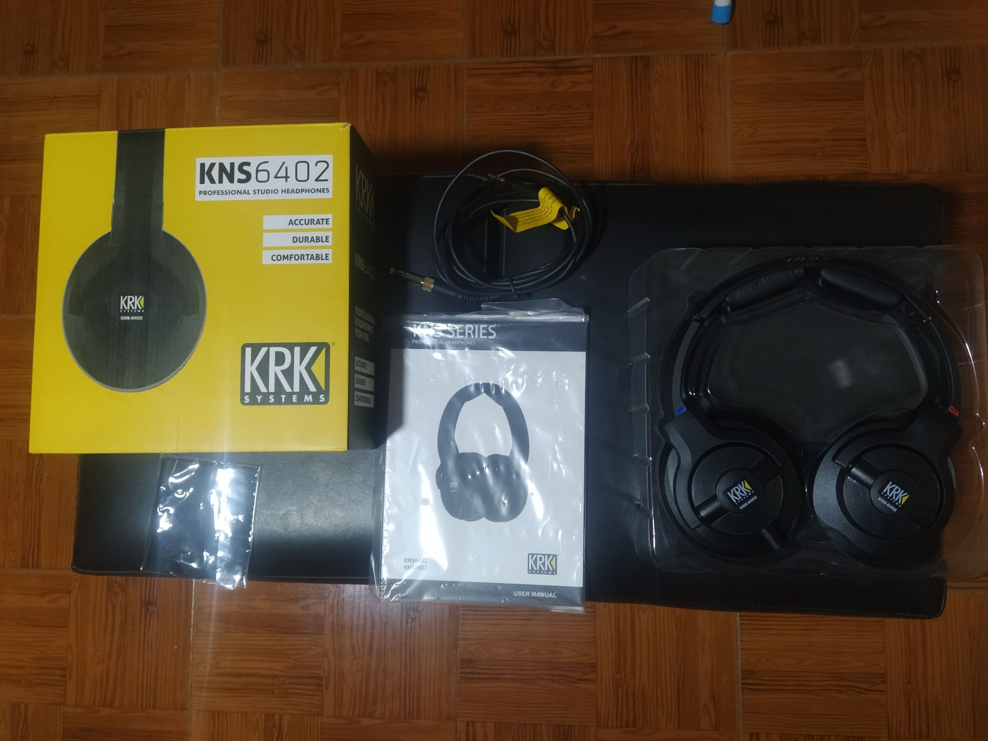 Phones krk kns6402