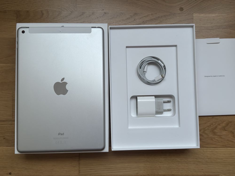 Планшет Apple iPad 10.2" Wi-Fi + Cellular 32 GB Silver 2020 UACRF