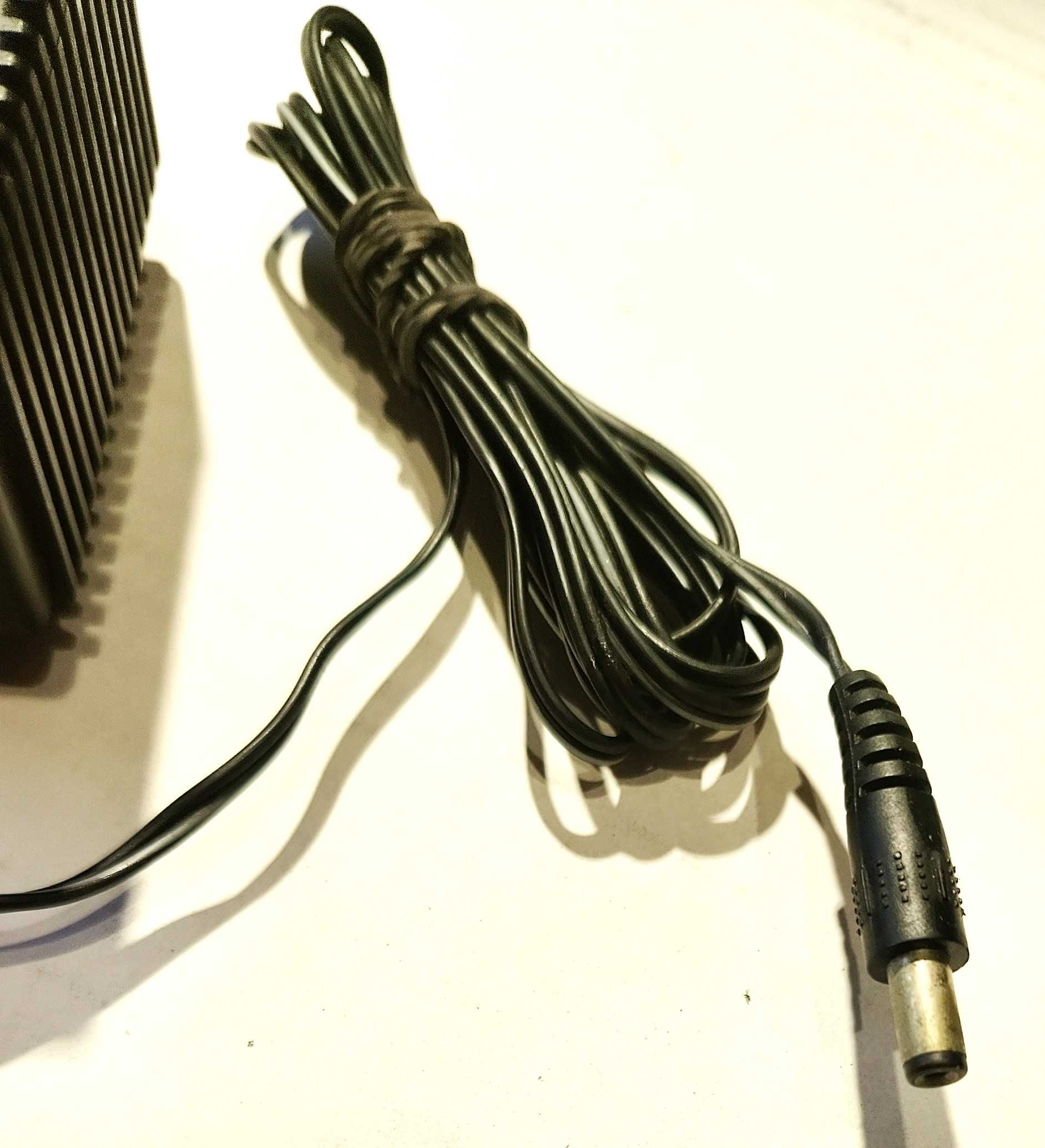 Zasilacz transformatorowy 12 V _ 1000 mA