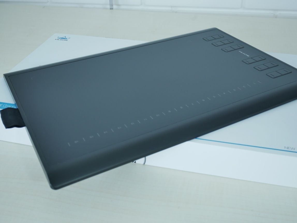 Tablet graficzny Huion 1060 new plus