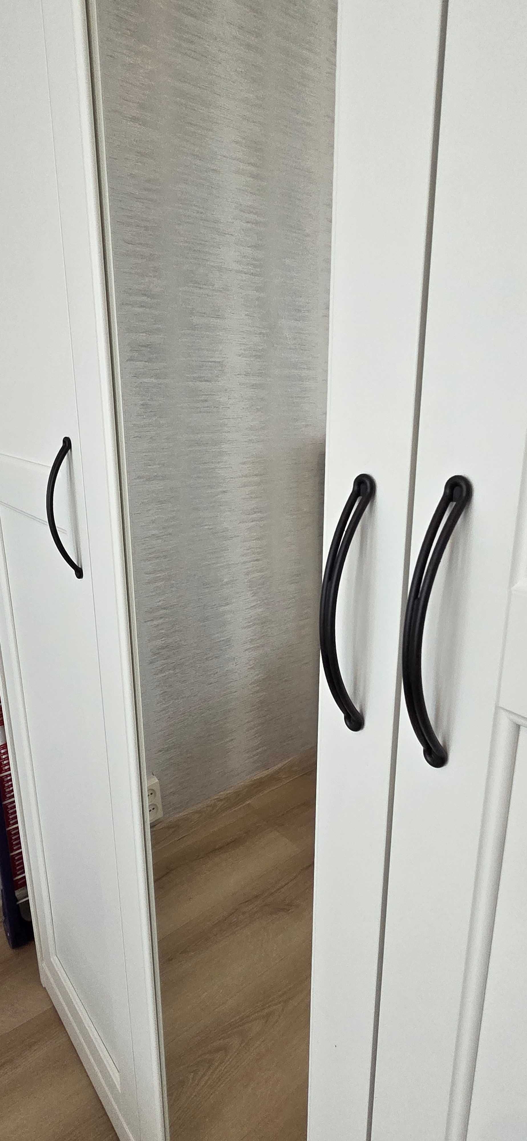 Szafa biała IKEA