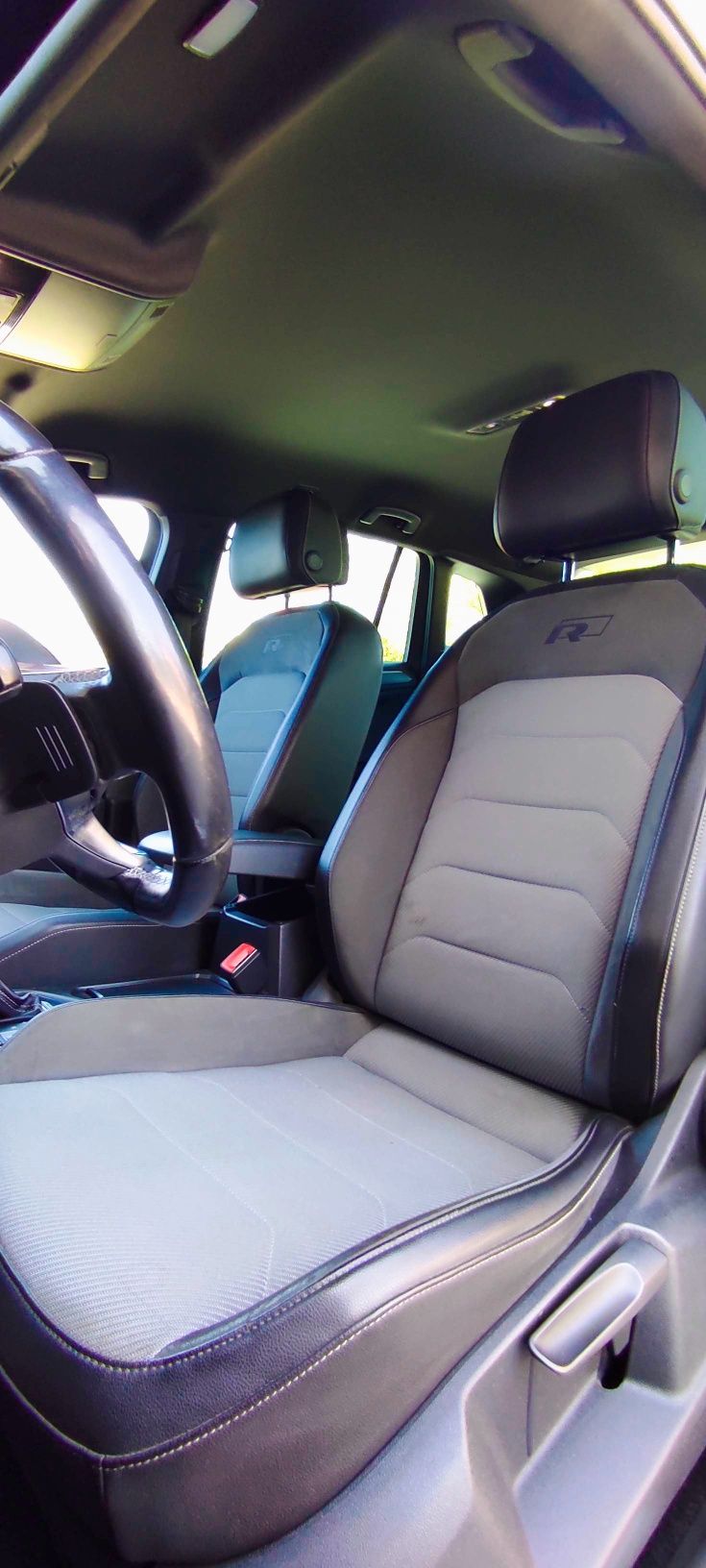 VW Tiguan R-line 2.0 TDI DSG ACC kam 360 HeadUp Wirtual Webasto Łopatk