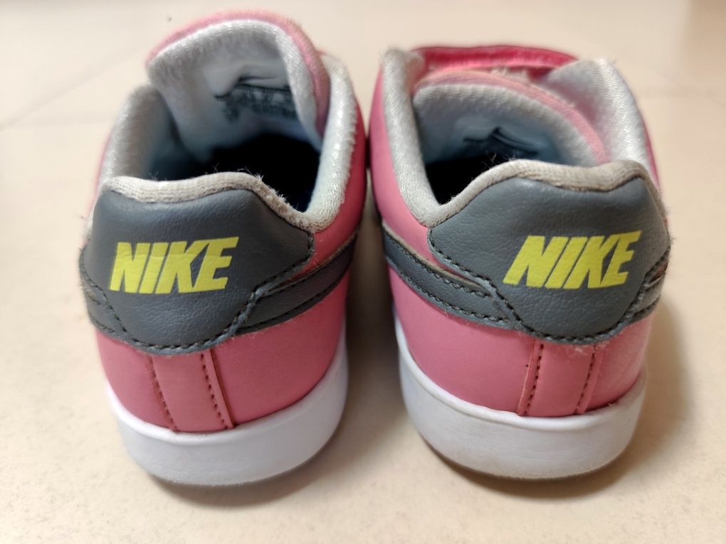 Sapatilhas para Menina marca Nike (Tam. 27)