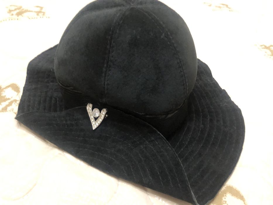 Продам модний шкіряний капелюшок