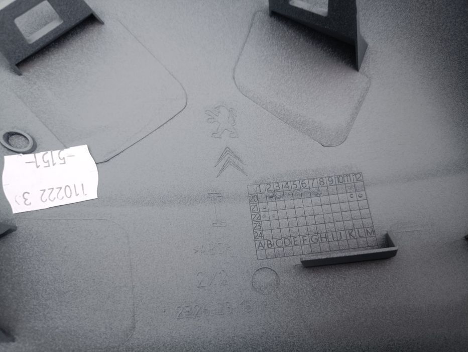 Peugeot partner citroen Berlingo 3 III lift obudowa lusterka prawego n