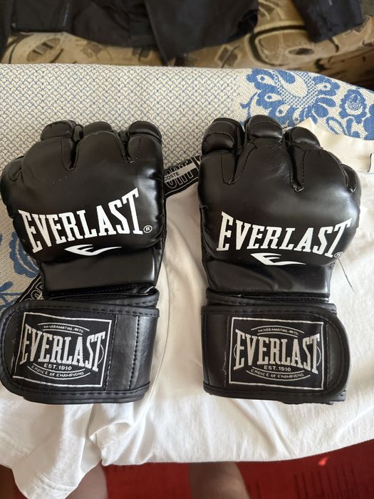 Перчатки(битки) Everlast