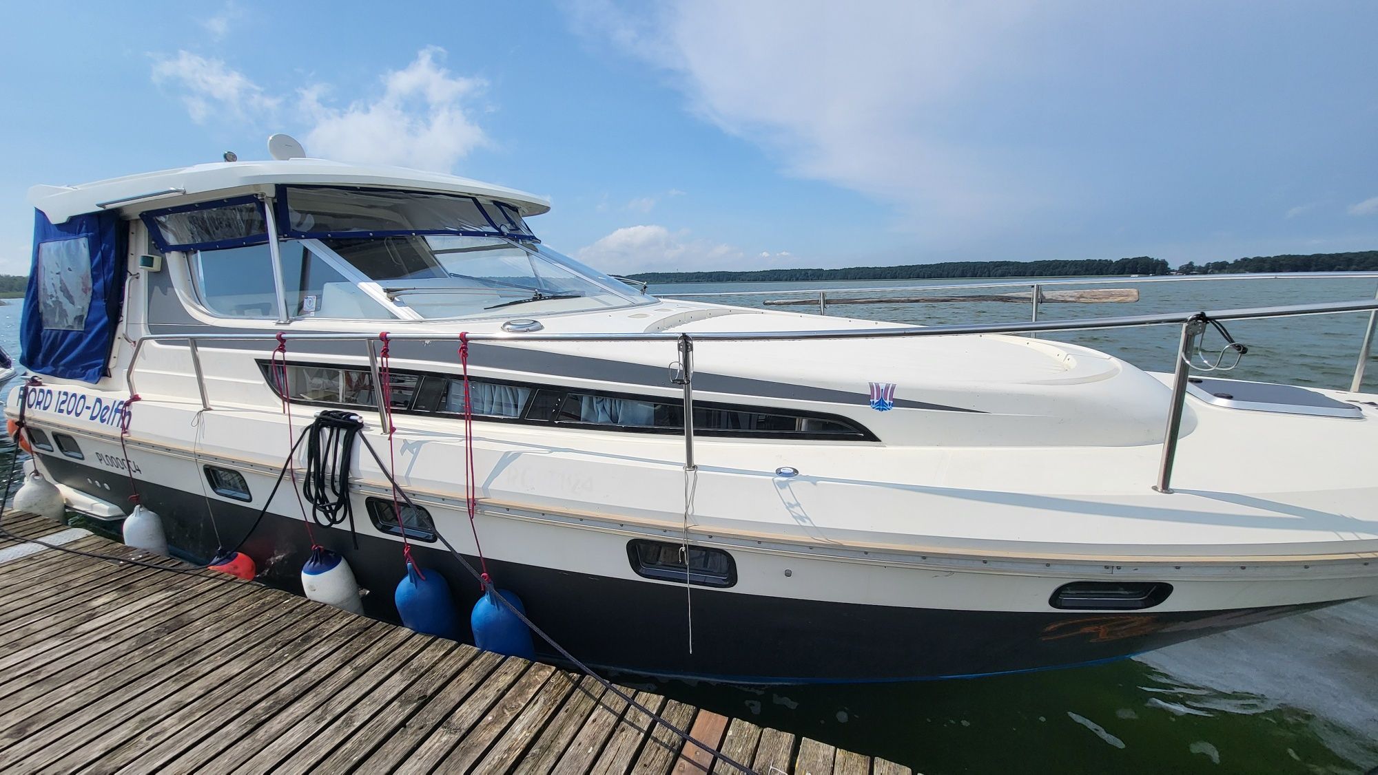 Fjord 1200 Delfin, 12m na 3.6m,