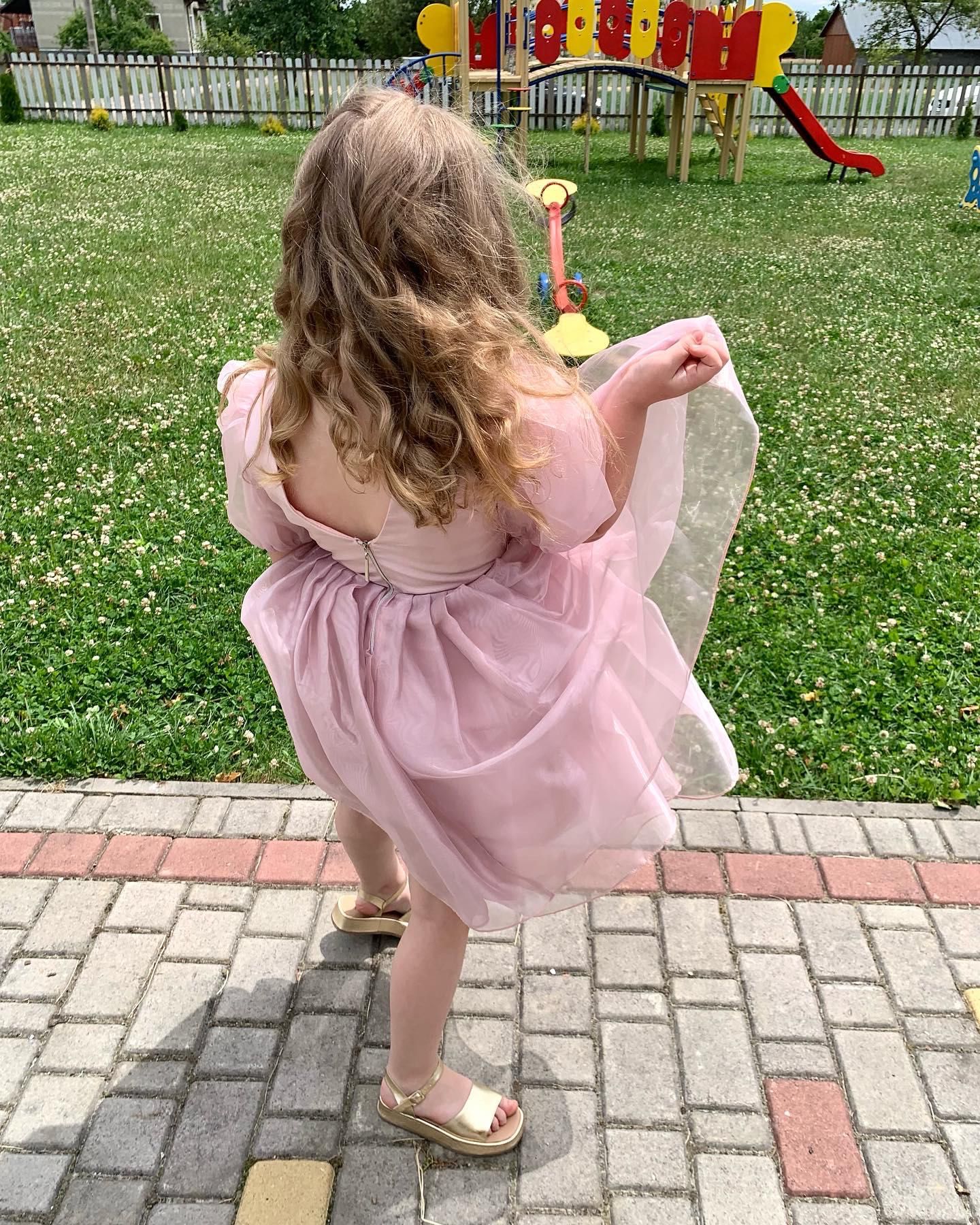Сукня на випускний