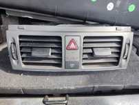 Mercedes w204 Kratka nawiewu centralnego