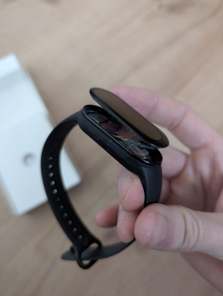 Xiaomi Smart band 7 uszkodzony
