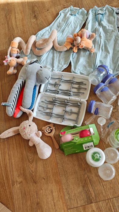 Wyprawka duży zestaw butelki kocyki aspirator Braun, otulacze Woombie