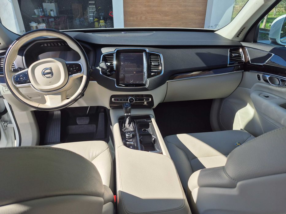 Volvo XC90 T6 2.0 320km