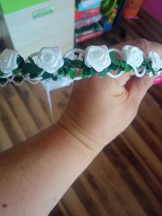 Alba komunijna +wianek