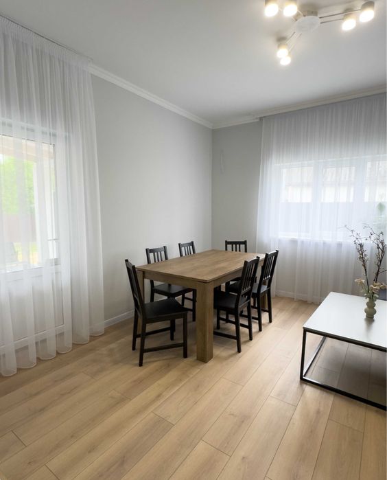 Продається  новий будинок-американка р-он Краснодонців