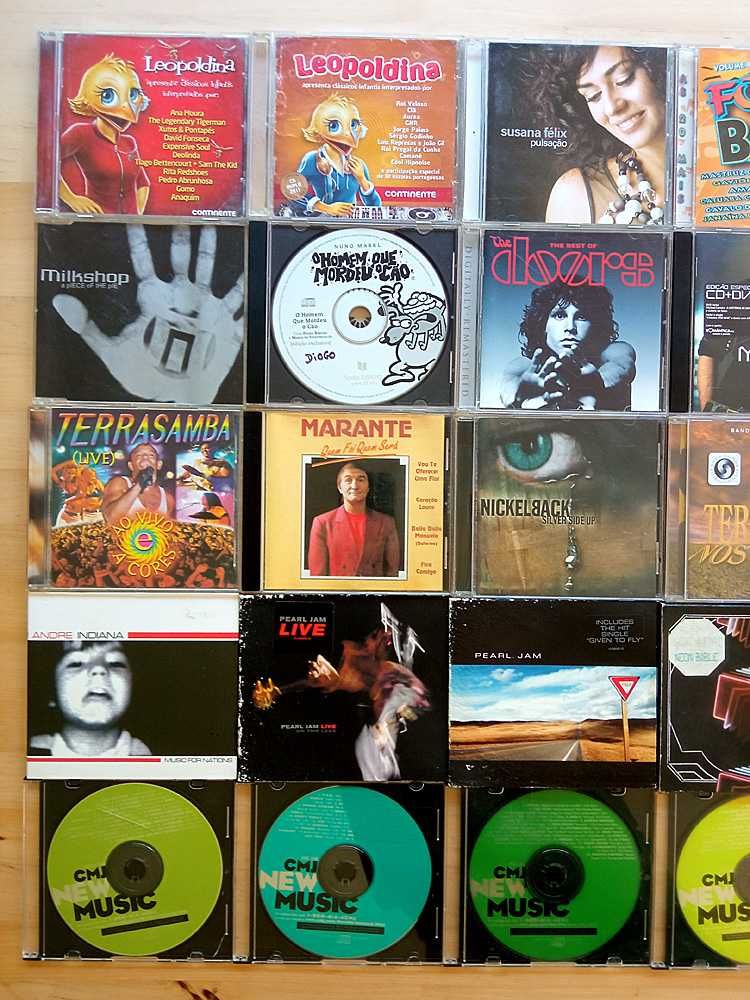 CDs Originais - Alguns só as capas, sem os CDs