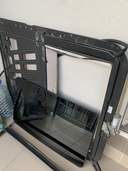 Люк Мерседес (Mercedes) 210