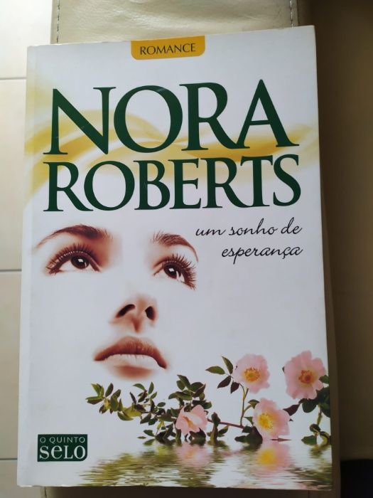 Nora Roberts - Conjunto de 38 Livros