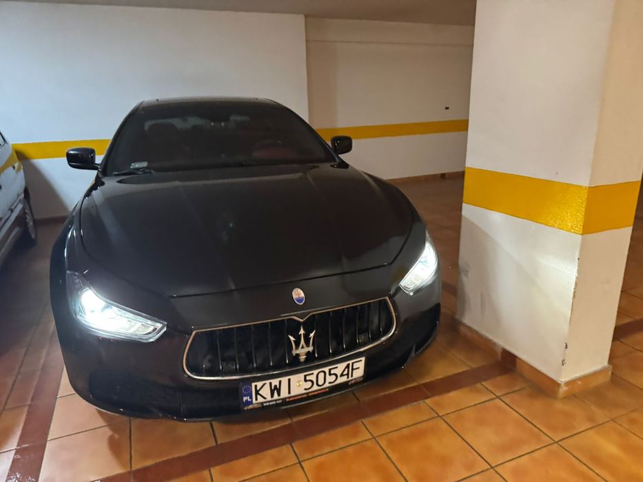 Maserati Ghibli 3.0 v6 twin turbo Sq4 410 cv