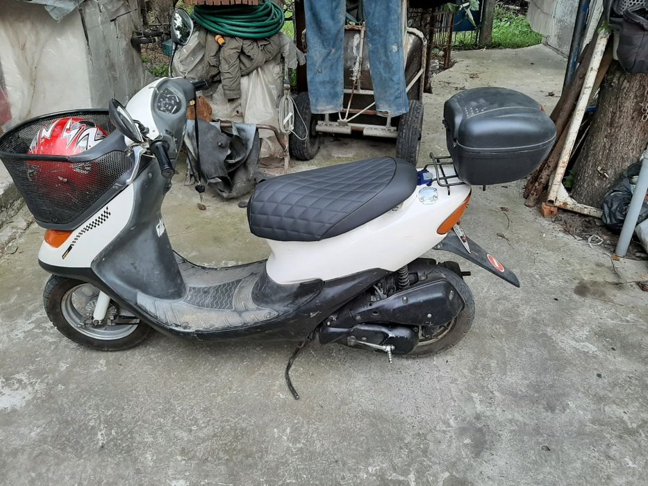 Скутер хонда цеста 34 двох тактний з номером і тех паспортом.